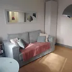 Charmant Studio Pres Des Champs Elysees