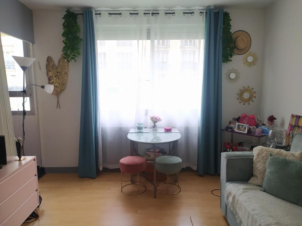 Pres Des Champs Elysees Appartement Parijs